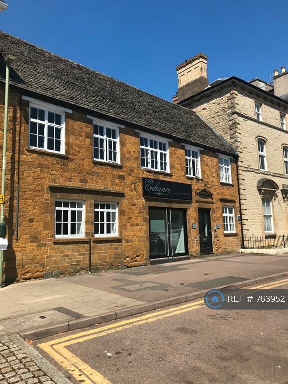 2 bedroom flat in Enhance Court, Banbury, OX16 (2 bed) (763952) in