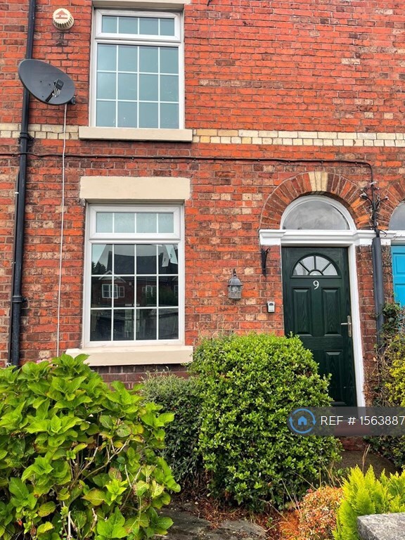 2 bedroom house in Macclesfield Road, Holmes Chapel, CW4 (2 bed