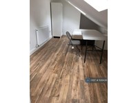 1 bedroom in Cheltenham Road, London, E10 (#1128438)