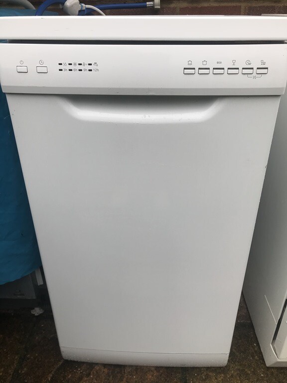 **CURRYS ESSENTIALS DISHWASHER**SLIM LINE**GOOD CONDITION FULLY