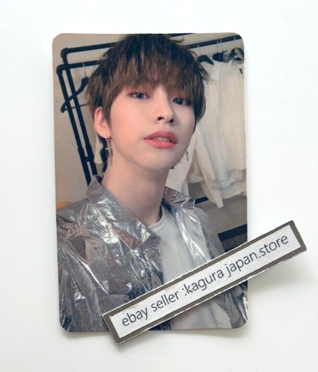 OnlyOneOf dot point jump 1st Mini Album [Nine Black ver