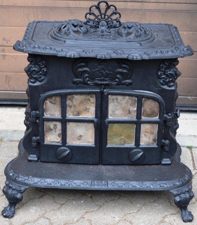 WOOD BURNING STOVE, ESSE DRAGON, EXCELLENT CONDITION. in Haslemere