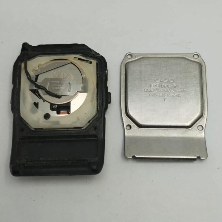Casio DBC-61 Module 676 Vintage Quartz Watch for Parts