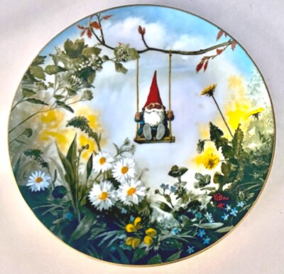 VINTAGE RIEN POORTVIET GNOMES LITTLE SWINGER SPRINGTIME L/E #12616 PLATE-8.5''