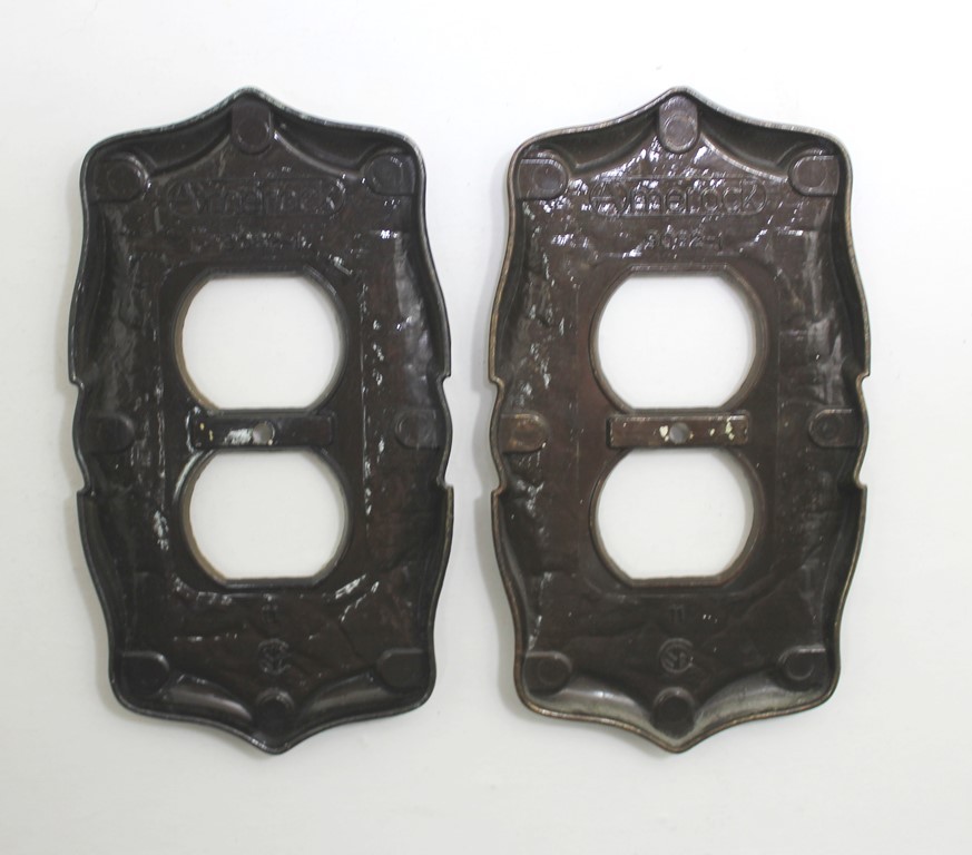 Vintage Amerock Carriage House Brass Double Outlet Cover Plate Wall Cover X2