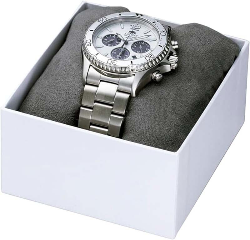 Pre-owned Orient Mako Rn-tx0205s Wwf Japan Collaboration Panda Analog Solar Men Watch