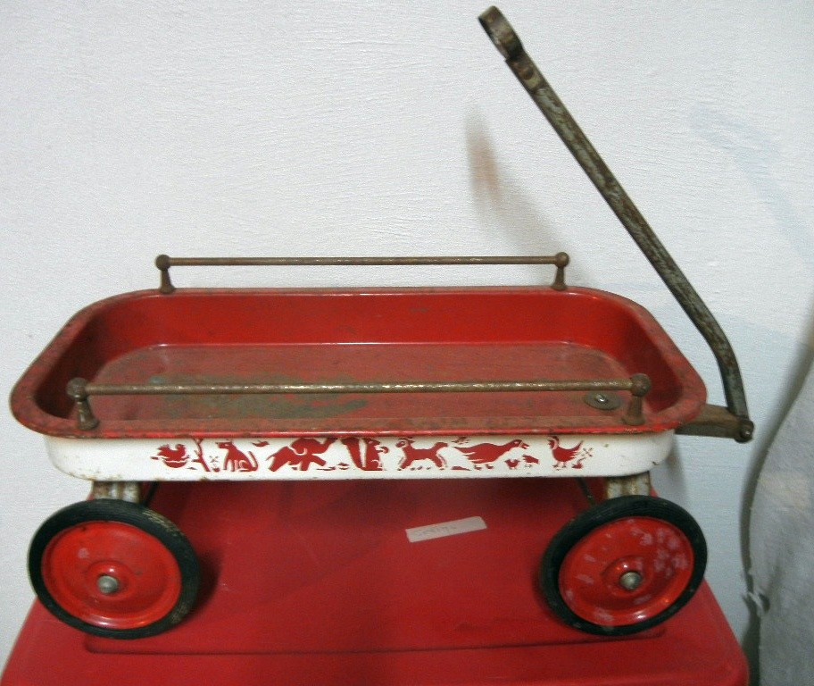 VINTAGE CHRISTMAS DAY 1930'S ANTIQUE METAL & TIN PULL TOY RED WAGON WITH RAILS