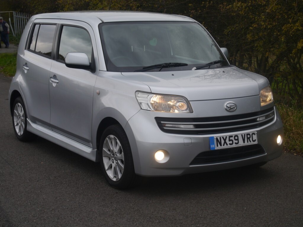 2009 Silver Daihatsu Materia