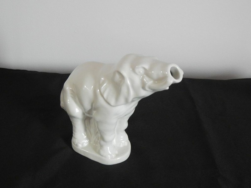 Ancienne Bouteiile Ã  Liqueur Ã©LÃ©Phant Distillerie P.Garnier Enghien-Les-Bains