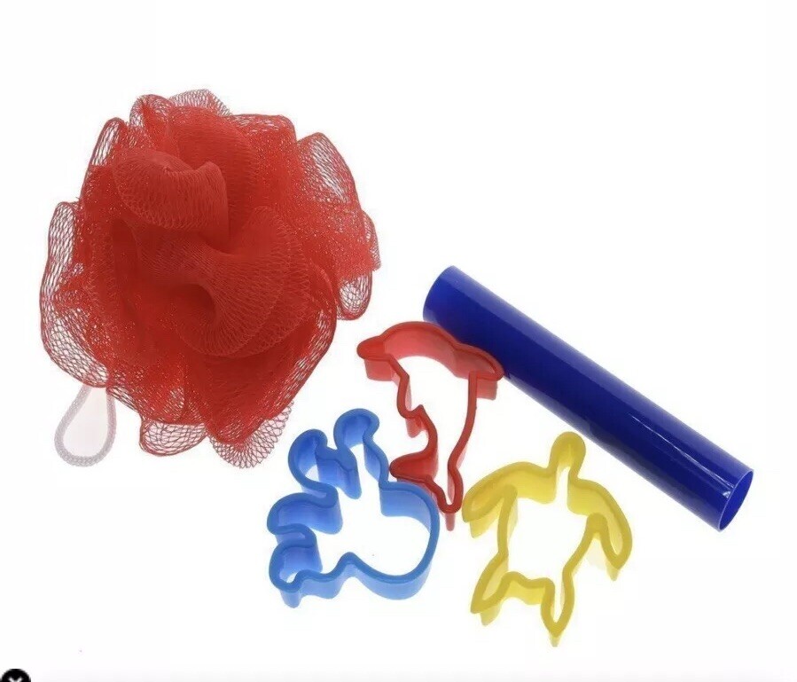 PLAY-DOH  Bath Time Fun Pack Set w/ Moldable soaps, Accessories, and Carry Case