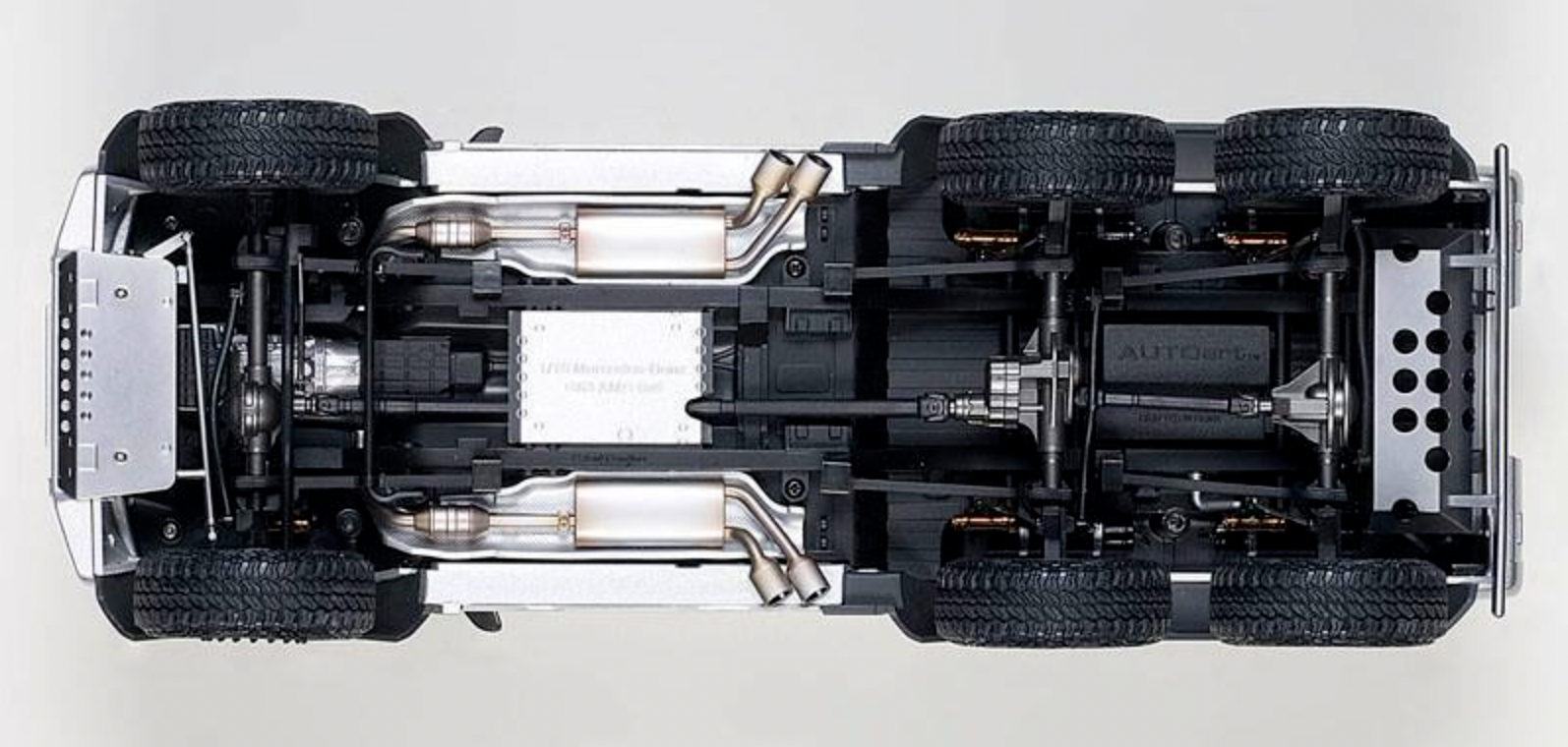 Amazon | AUTOart 1/18 メルセデス AMG G63 2017 ホワイト 完成
