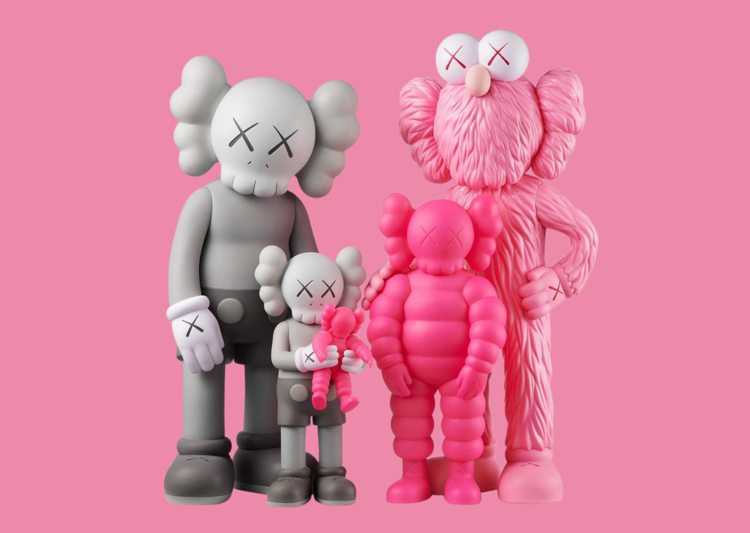 KAWS FAMILY GREY（KAWS FAMILY GREY 怪しく）