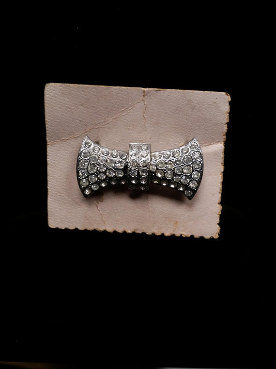 Petite Vintage Rhinestone Buckle Silver Tone Bow Sash Fastener Fashion Accessory