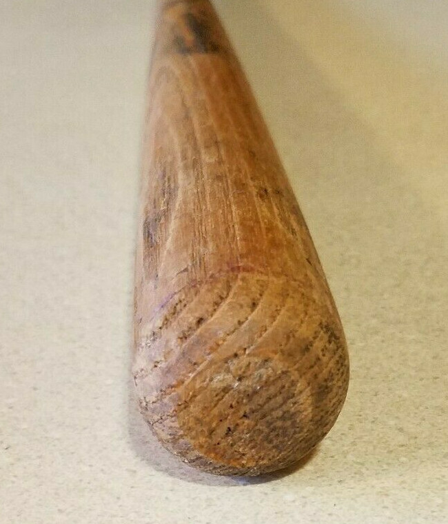 VINTAGE LOUISVILLE SLUGGER 124 ADVERTISING 16