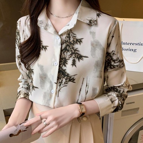 YILON イロン Joli flower blouse WHITE 韓国 𝟔/𝟓 𝐖𝐄𝐃. 𝟐𝟎:𝟎𝟎 “ 𝐍𝐞𝐰 𝐈𝐭𝐞𝐦 𝐑𝐞𝐥𝐞𝐚𝐜𝐞