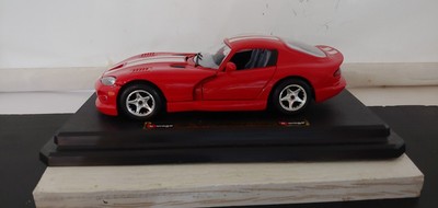 1997 Burago Dodge Viper GTS Coupe Red w/White stripes 1/24  FREE SHIPPING!! B137