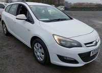 2013 Vauxhall Astra Estate 1.7CDTi ecoFLEX £35 Tax Estate White 1 Owner MOT