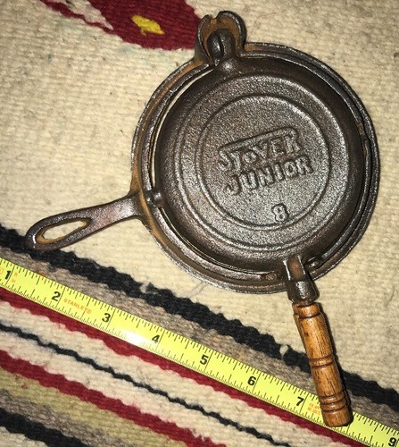 AUTHENTIC 1920's ANTIQUE Miniature Childs STOVER JUNIOR #8 Cast Iron Waffle Iron