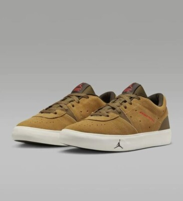 Jordan Series ES Elemental Gold/Infrared DN1856-700 Multiple Sizes