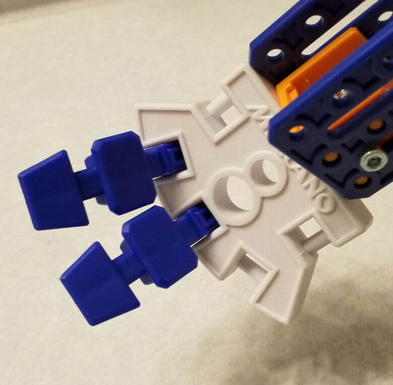 MECCANO MICRONOID BLUE BASHER PROGRAMMABLE ROBOT - TOY OF THE YEAR 2017