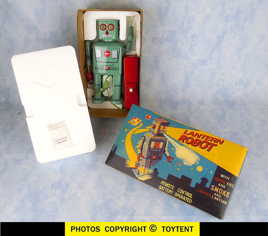 Lantern Robot battery operated remote control Ha Ha Toys 2005 boxed  SEE MOVIE!