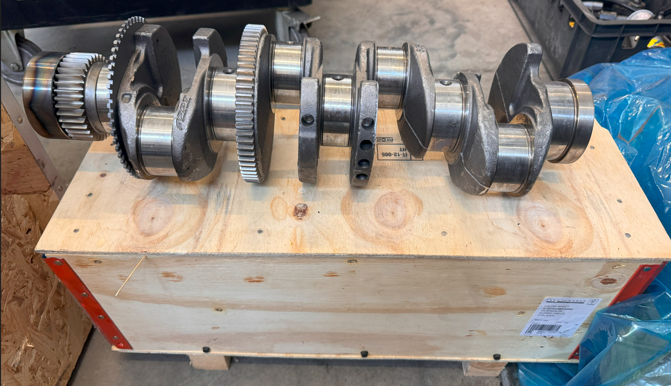5801723073, 504387204 New Crankshaft for F5HFL, F5BFL, F34