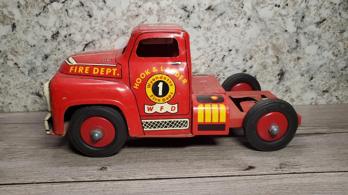 Wyandotte Fire Department Toy Steel Fire Hook & Ladder Cab