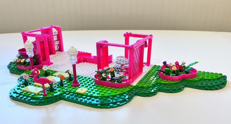 Mega Bloks Bricks - BARBIE THE MOVIE Dream House LIVING