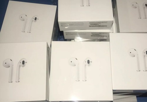 Apple AirPods 2nd Gen. (MV7N2AM/A)SEALED??2019(NEW IN STOCK)????????