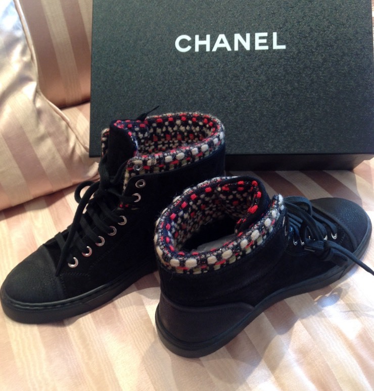 CHANEL Size 36 Black Suede Tweed High Top Lace Up Sneakers Flat Boot Multicolor