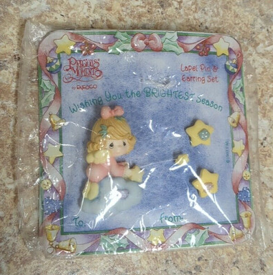 Precious Moments Lapel Pin & Earring Set ''Wishing You the BRIGHTEST Season'' 1996