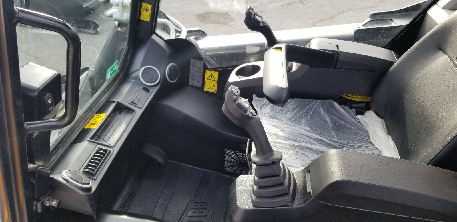 2018 JCB 270 T4  Skidsteer Loader Heat/AC Hyd. Quick Attach Only 43 Hrs