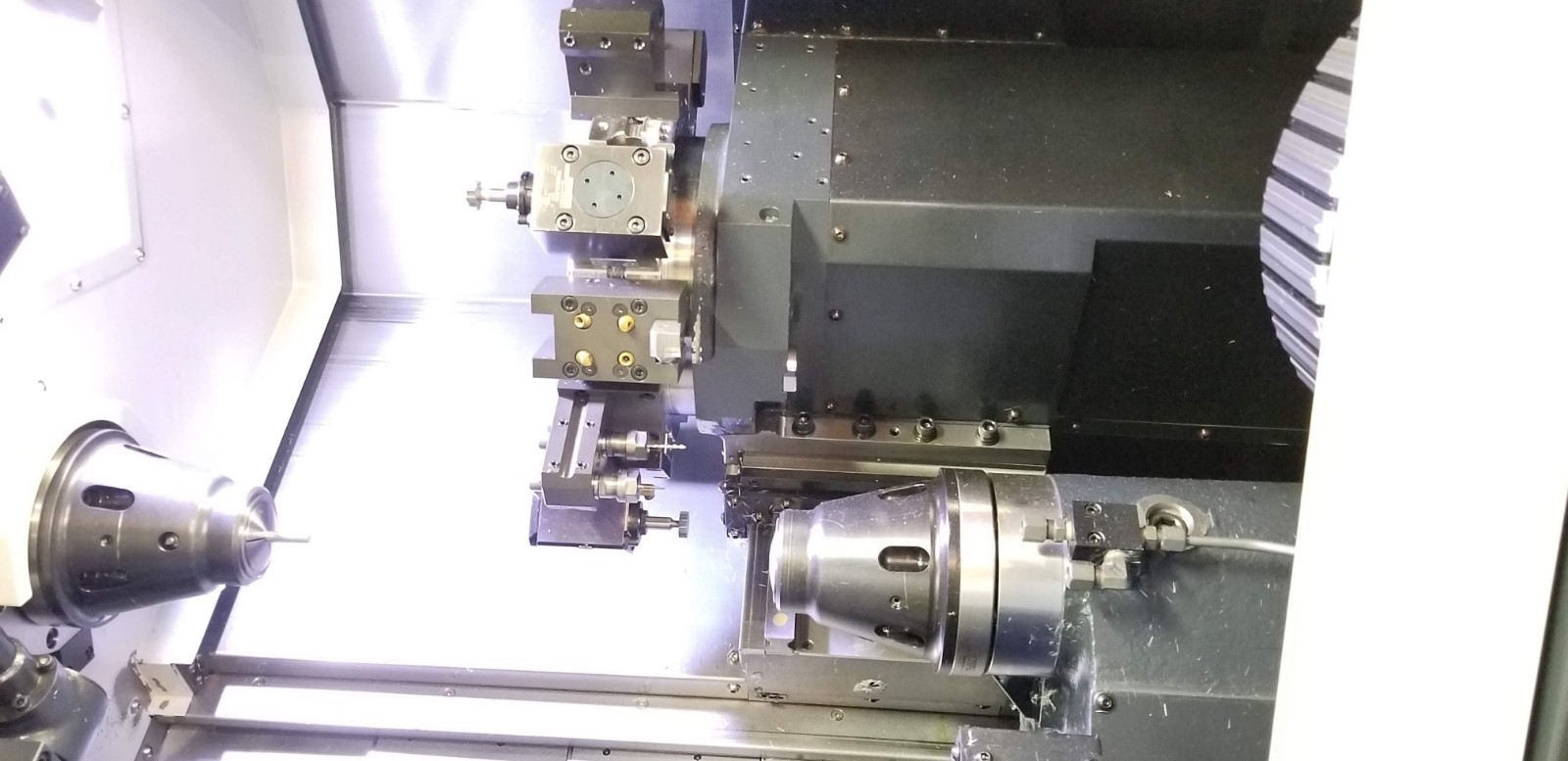 2014 Doosan LYNX 220LMSA  Twin Spindle Live Turret Lathe