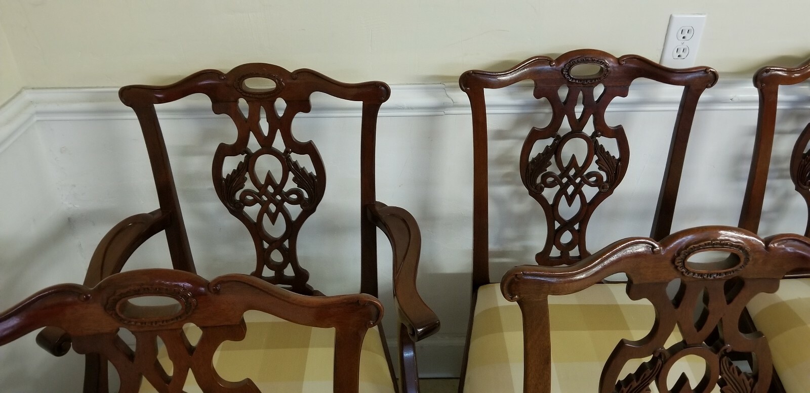 EIGHT BAKER DINING CHAIRS CHIPPENDALE  MAHOGANY EXCELLENT