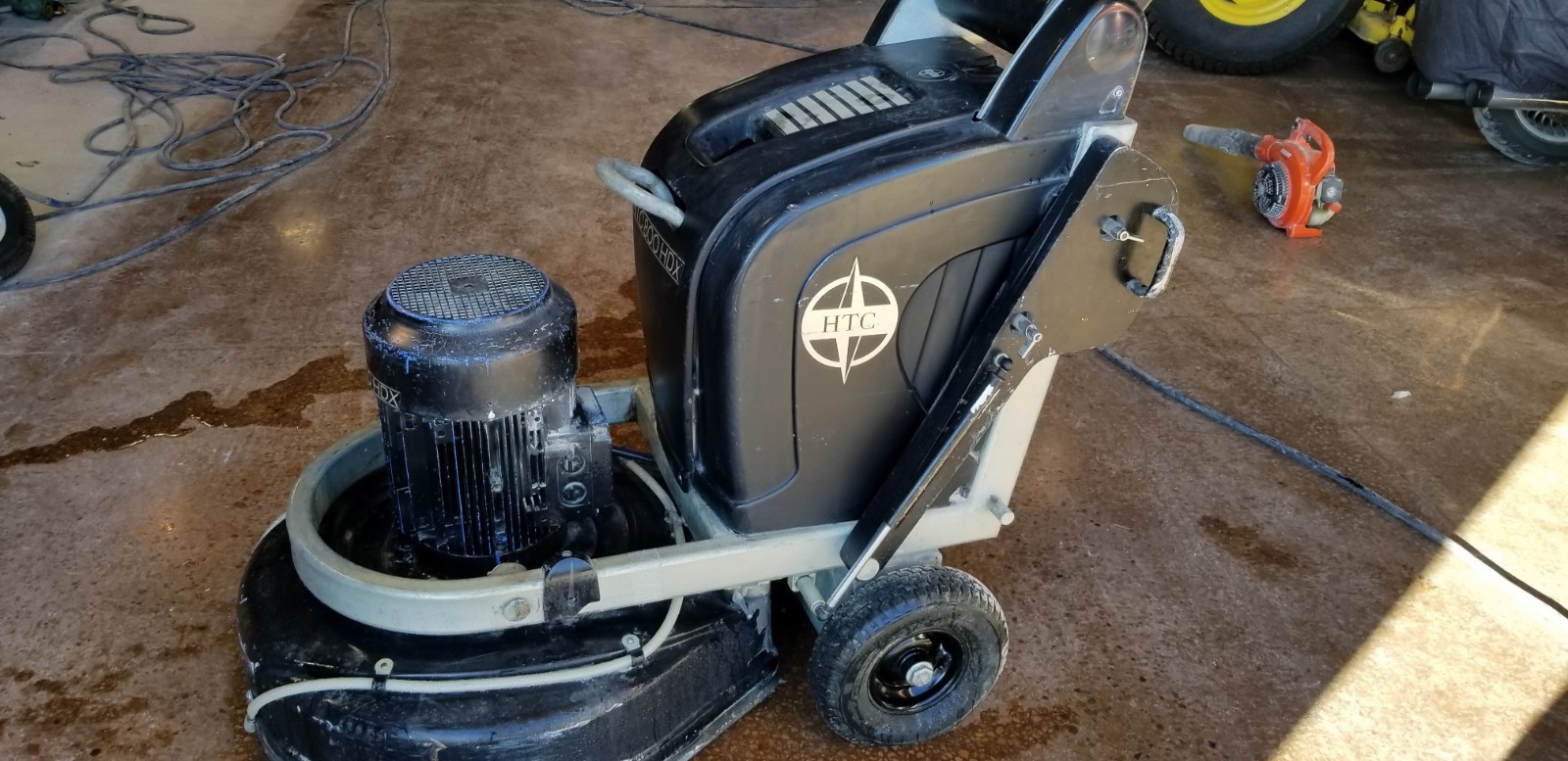 HTC 800 HDX Concrete Floor Grinder Polisher With HTC Vac