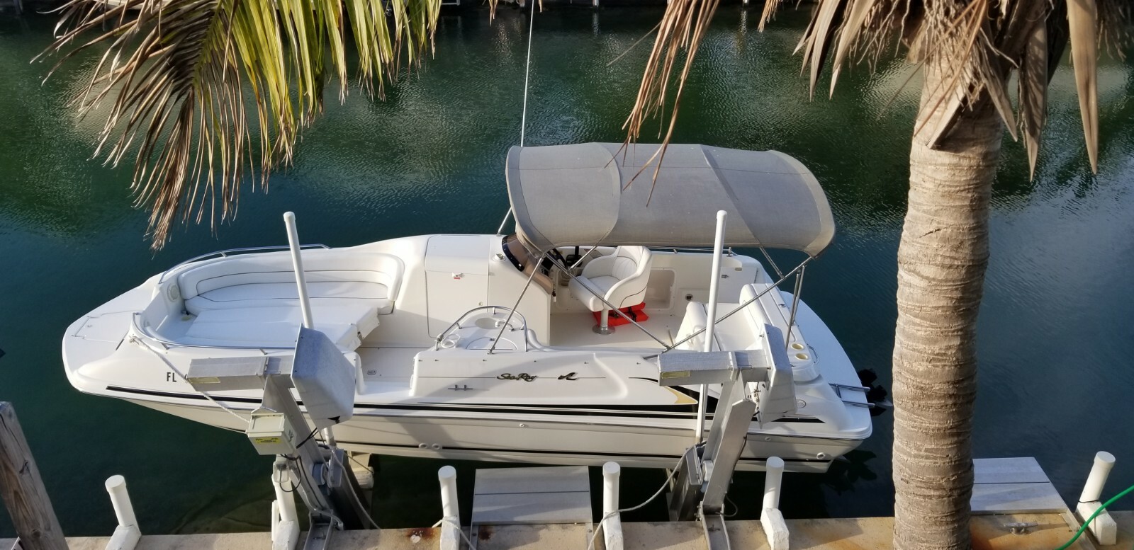 Sea Ray 240SD Deck Boat w/Merc 5.7L I/O Under 400 Exceptional Cond...One Owner