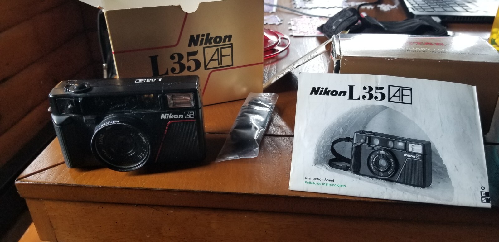 Nikon L35AF 35mm Point and Shoot Film Camera and Star-D