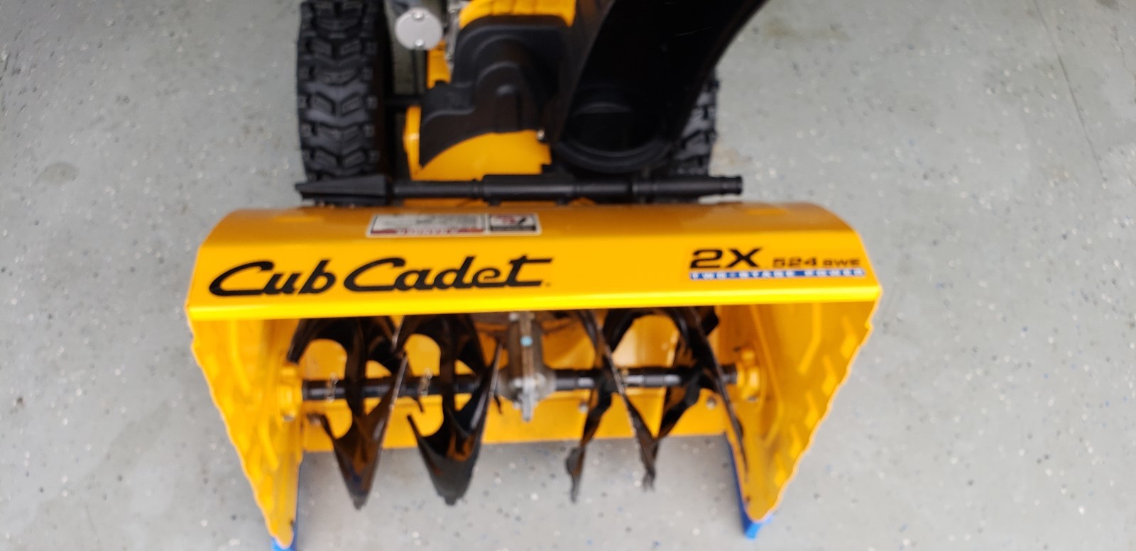 Cub Cadet SWE-524 Snow Blower