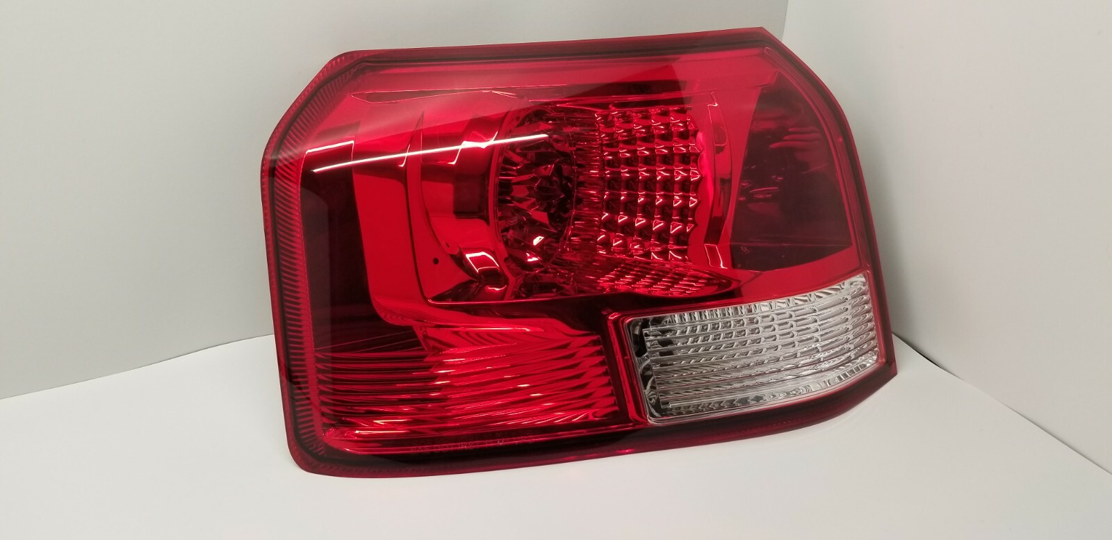 20122016 Vpg Mv1 Oem Taillight, Lh Driver Side Used for sale in Lake
