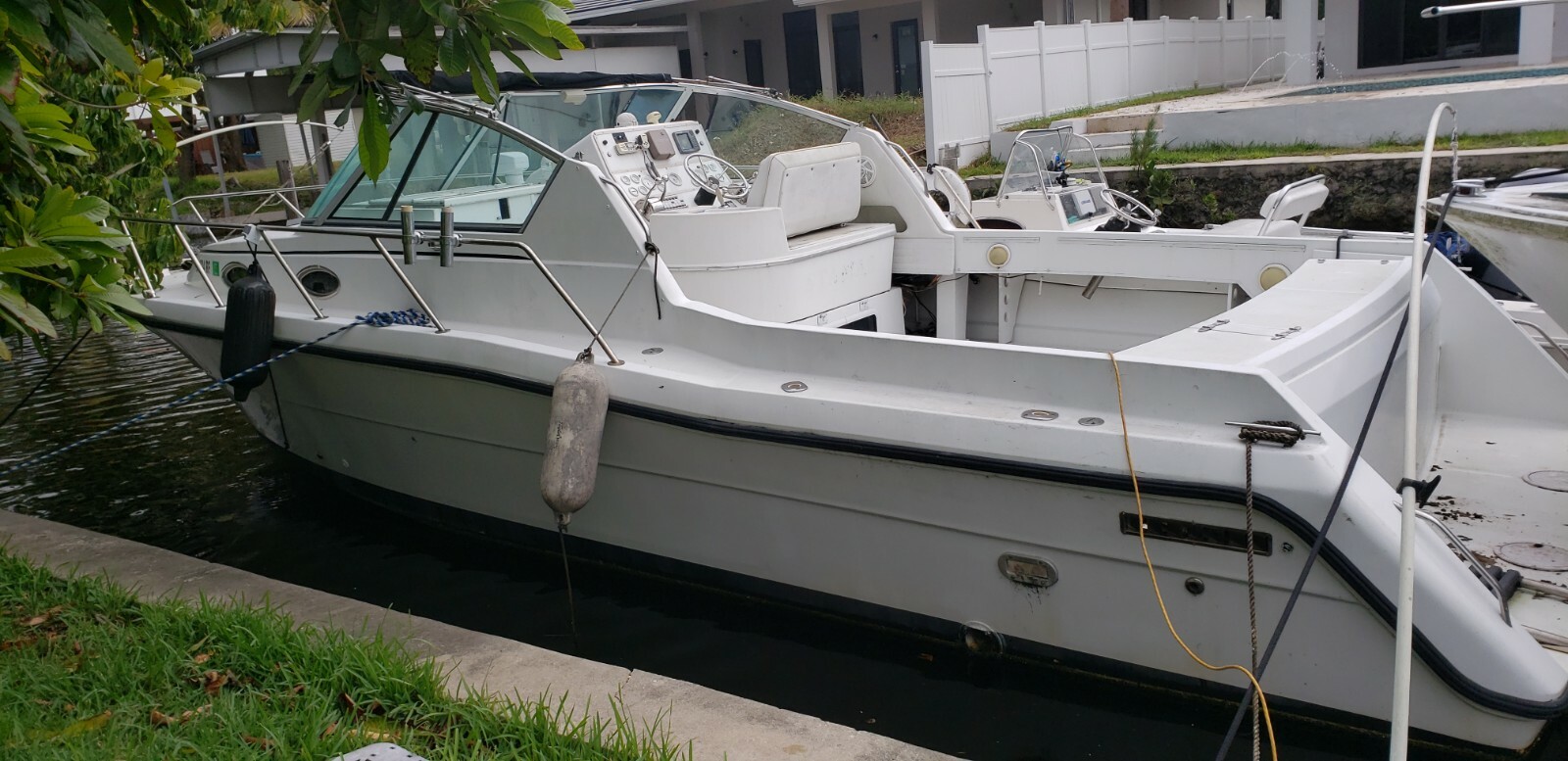 31' Stamas Twin Yanmar Turbo Diesels Bank Repo