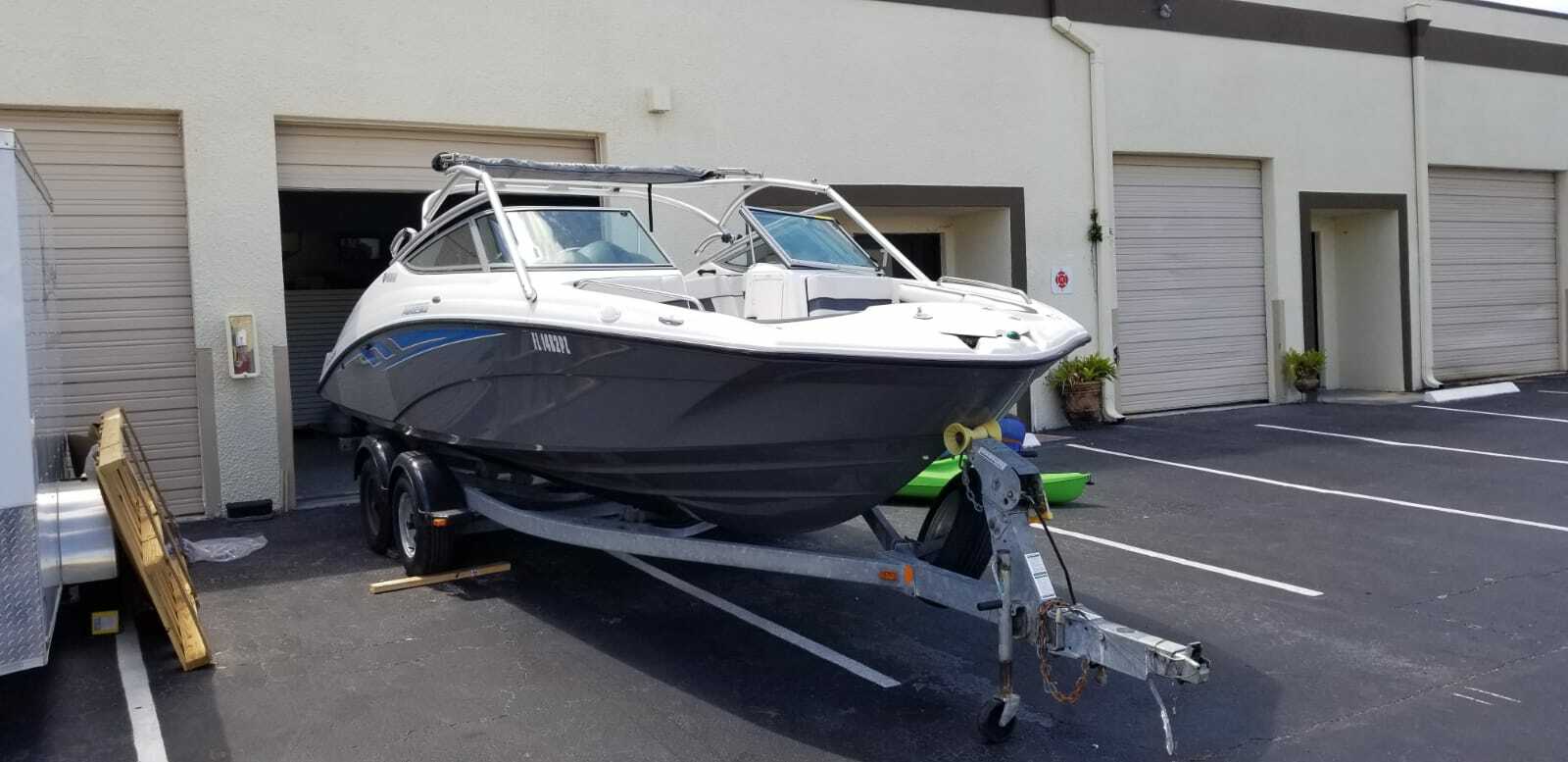 2015 Yamaha AR210 Powerboat Dual Jet Pristine Condition Wakeboard Tower Warranty