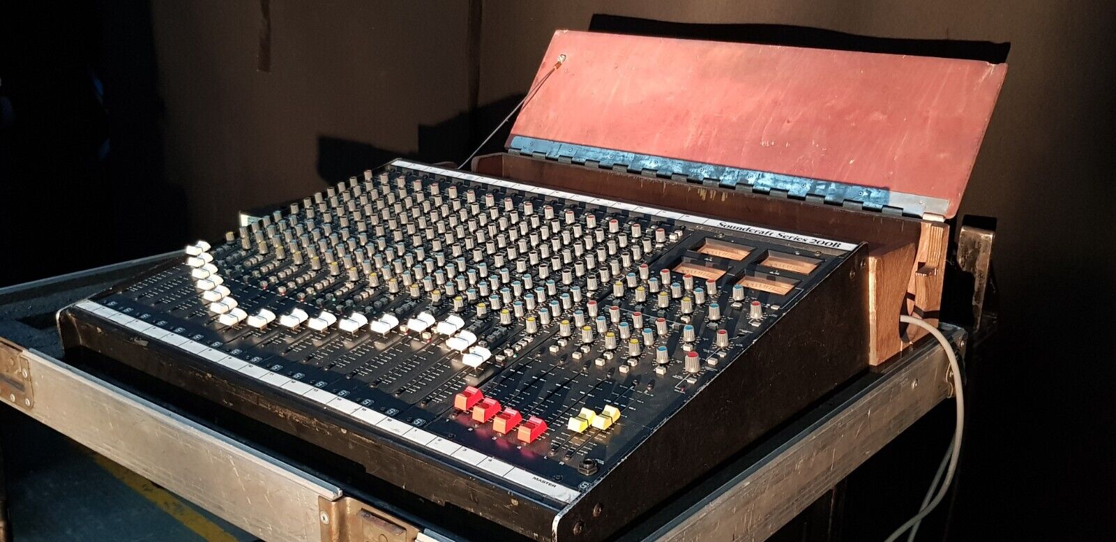 Vintage Soundcraft Series 200B Mixing Console | eBay Vintage Soundcraft Series 200B Mixing Console | eBay