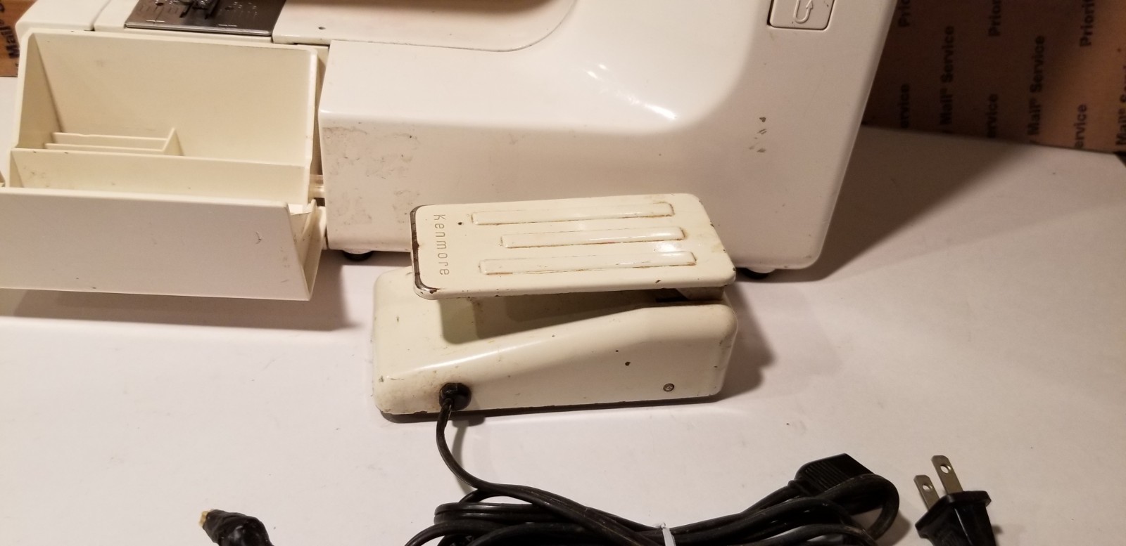 Sears Kenmore 385 12712090 Sewing Machine