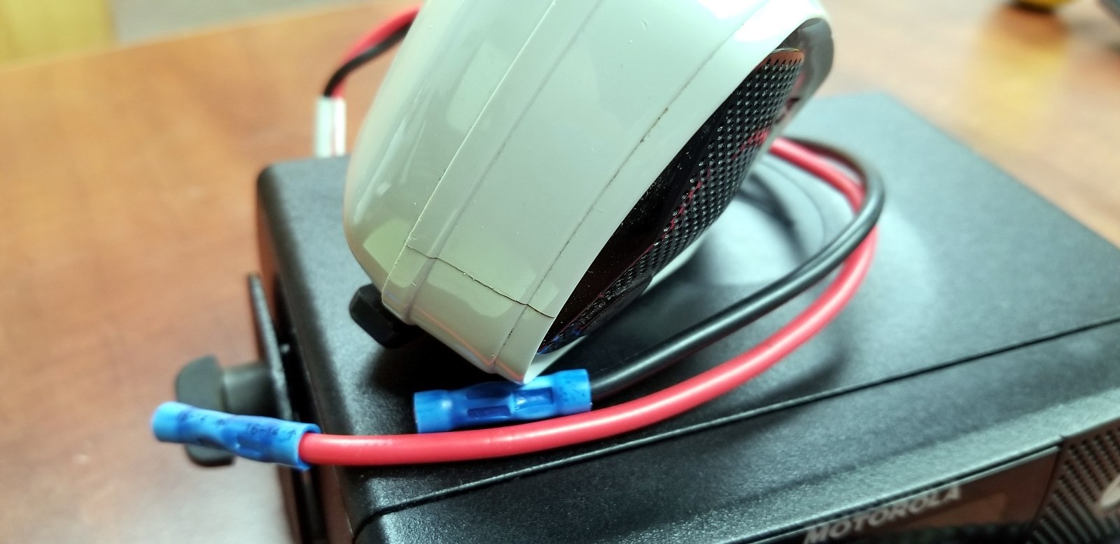 Motorola PM400 UHF Mobile Radio