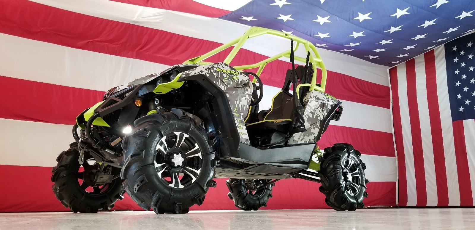 2016 Canam Maverick 100R, Gorrila, Digital Camo, Fox