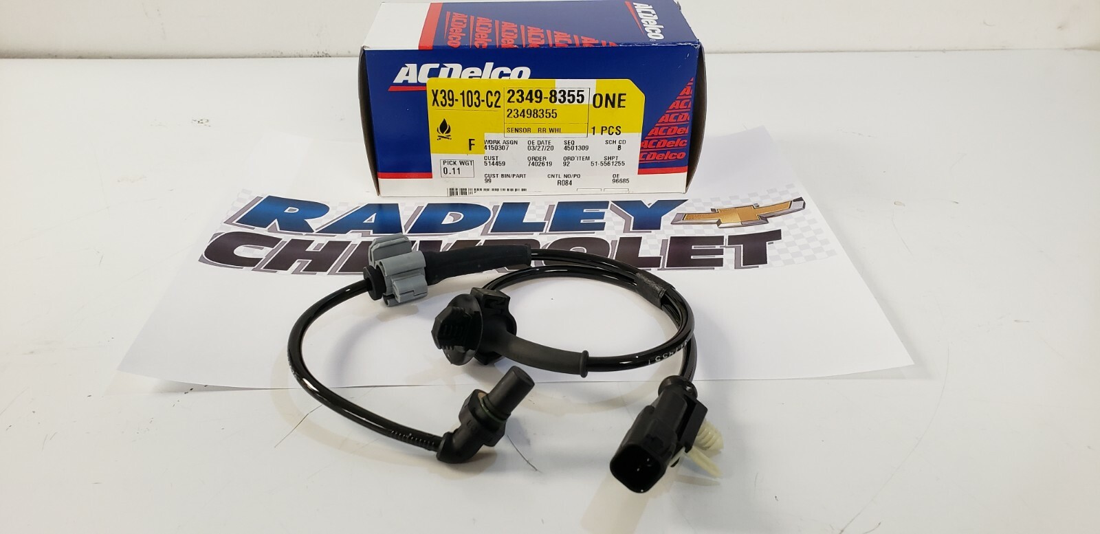 ＤＴ 23498355 NEW GM OEM SPEED SENSOR CHEVROLET GMC CADILLAC B99