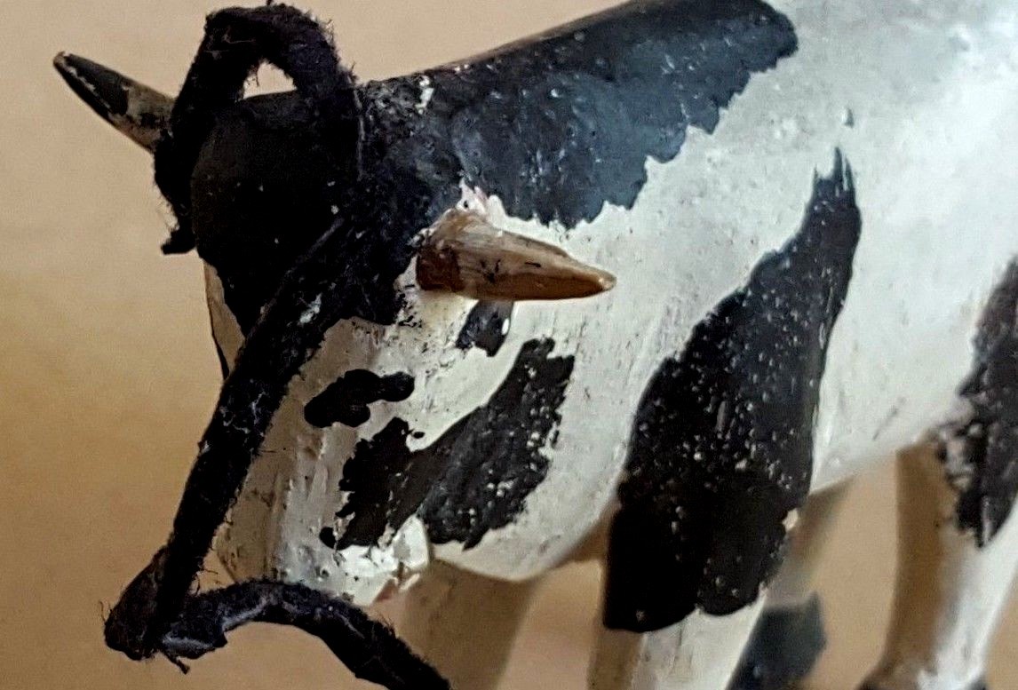 Cow, bull, figurine, wood, folk art, vintage, primitive, 2 3/4