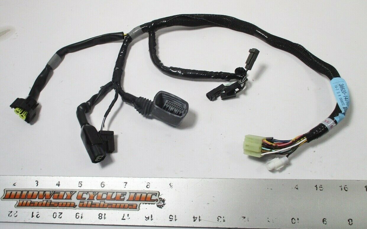 SUZUKI GSXR600 HEADLIGHT SUB WIRE HARNESS 36620-14J10 SUZUKI GSXR600 HEADLIGHT SUB WIRE HARNESS 36620-14J10