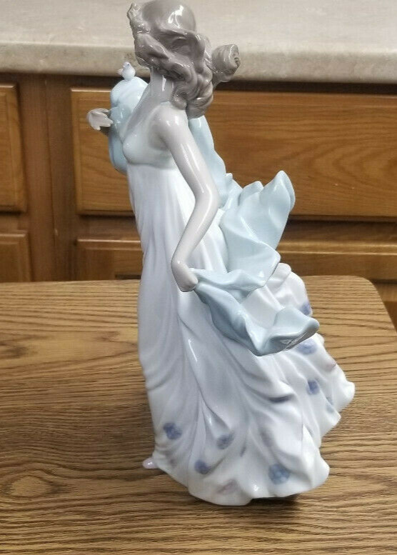 Lladro 6193 SUMMER SERENADE LLADRÓ Porcelain Figurine GLAZED FINISH