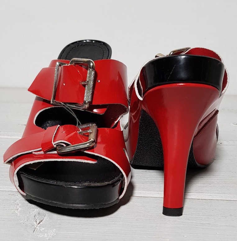 NEW DIESEL WOMEN�S SHOES SIZE 39, US 8.5, 25 CM ATTRAKTION